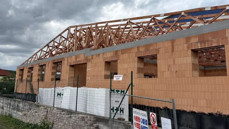 Vazníky pro sportovní halu Šťáhlavy